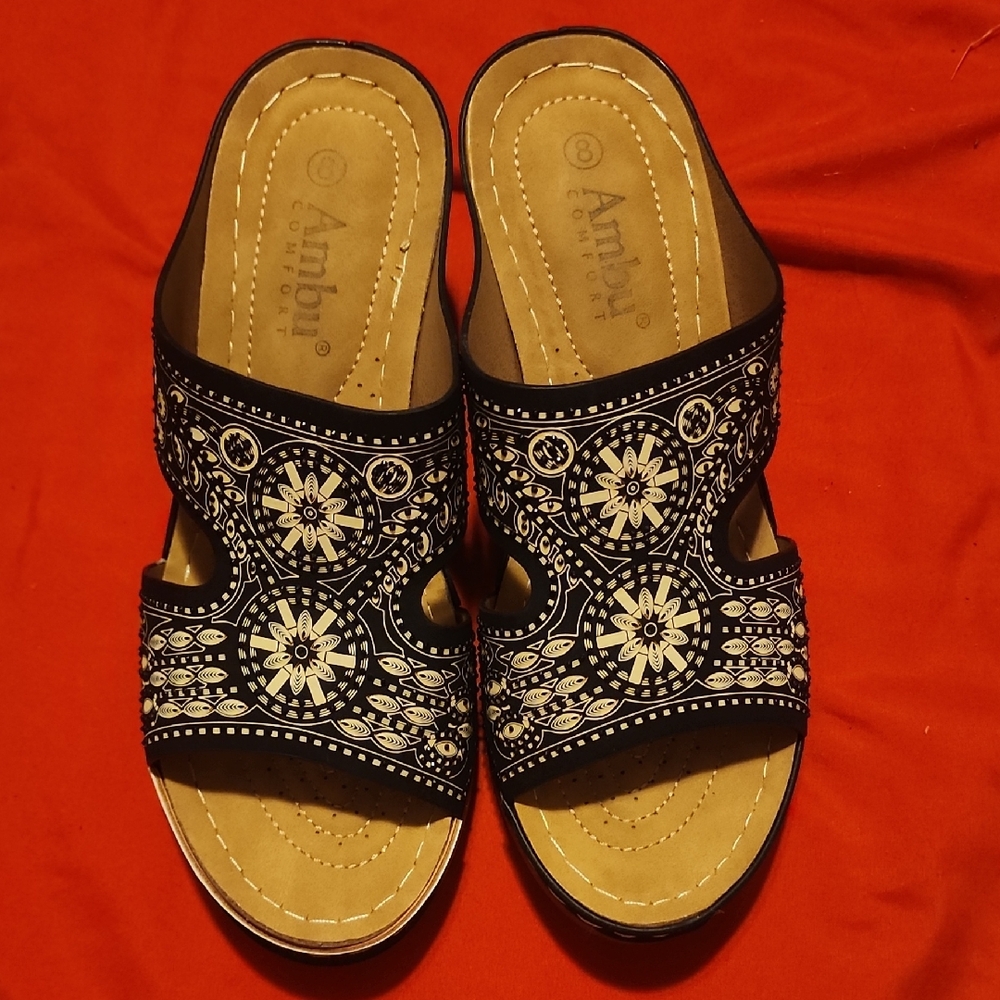 Women's Black and White Sandals